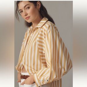 NWT The Bailey Boyfriend Batwing Buttondown Blouse by Pilcro